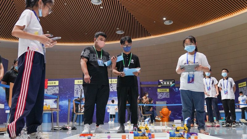 网站底部嵌入智能客服代码：提升用户体验的关键一步